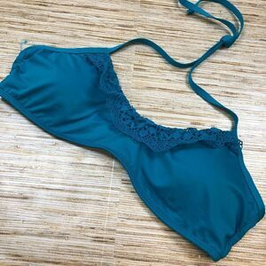 N-57 Laundry by design halter lace trim Bikini Top TEAL size L nwot